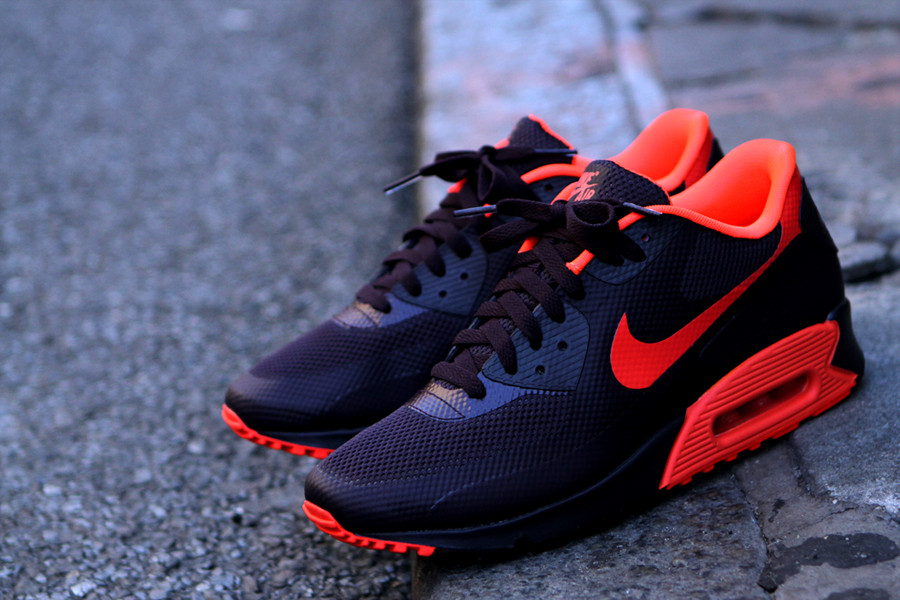 nike air max 90 hyperfuse rouge fluo prix