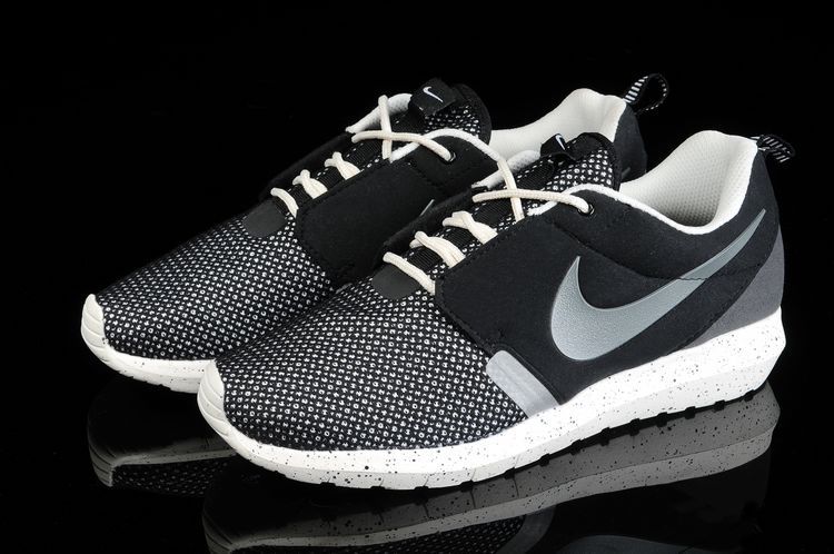 rosh run nike homme